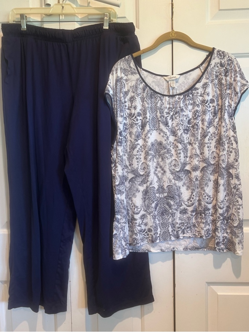 2 Pc Set 💙 SOMA Paisley Top & DKNY Navy Lounge Pants 👖 w pockets